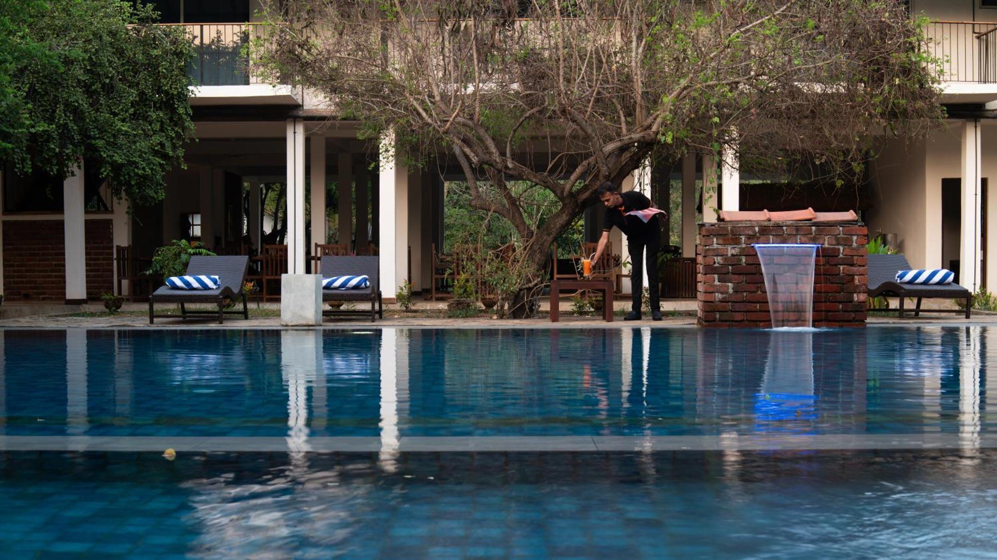 Lario Resort Sigiriya Bagian luar foto